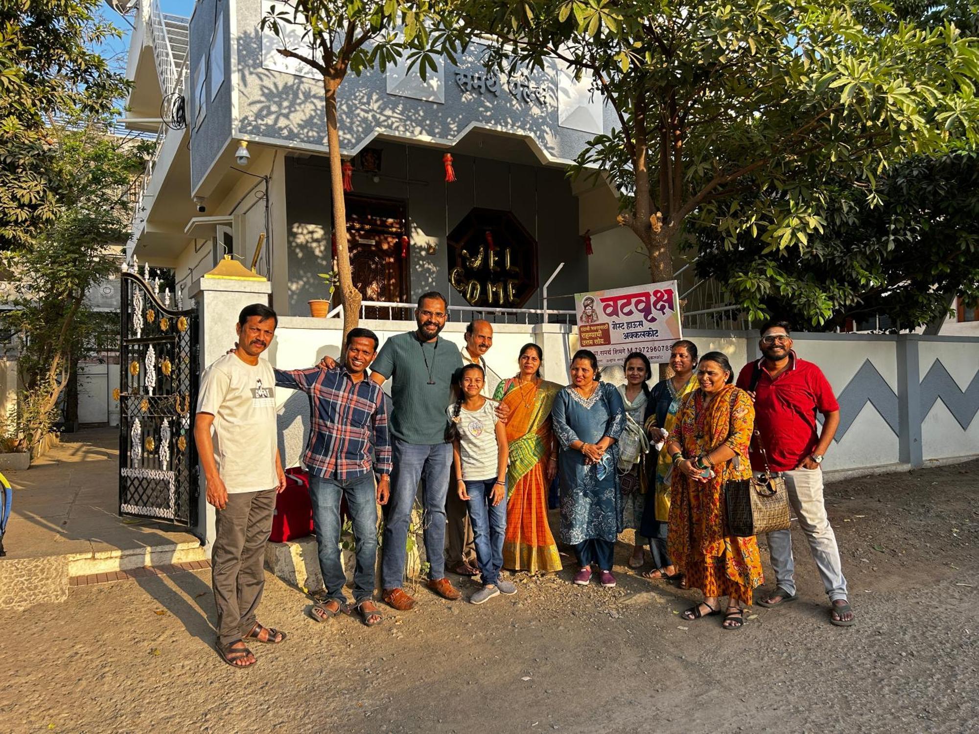 Vatavriksha Guest House,Akkalkot Akalkot Exterior foto