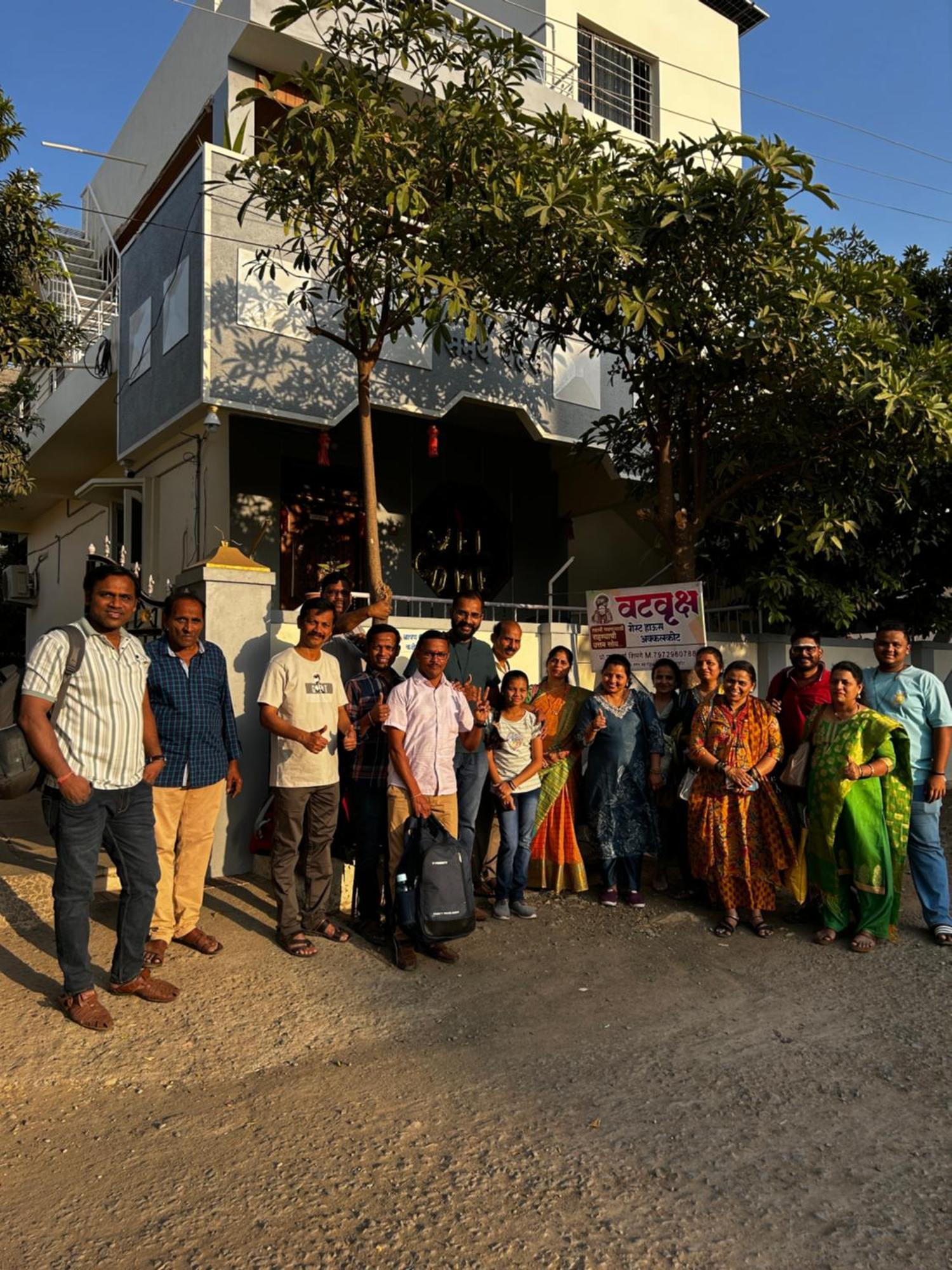 Vatavriksha Guest House,Akkalkot Akalkot Exterior foto